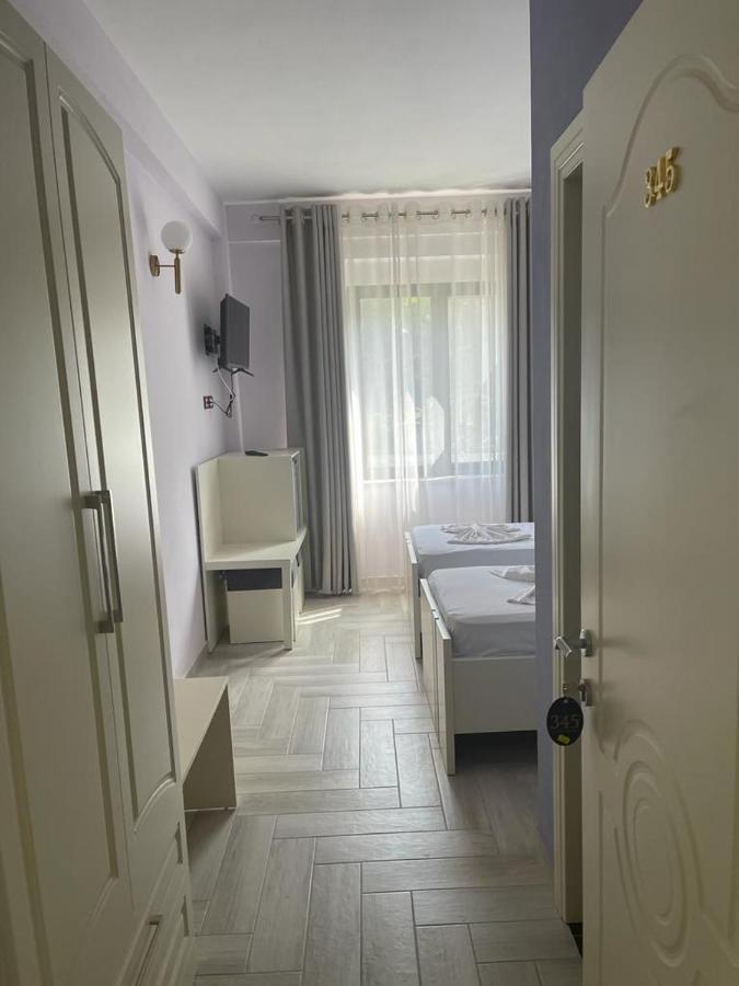 Hotel Ferrara دراس المظهر الخارجي الصورة